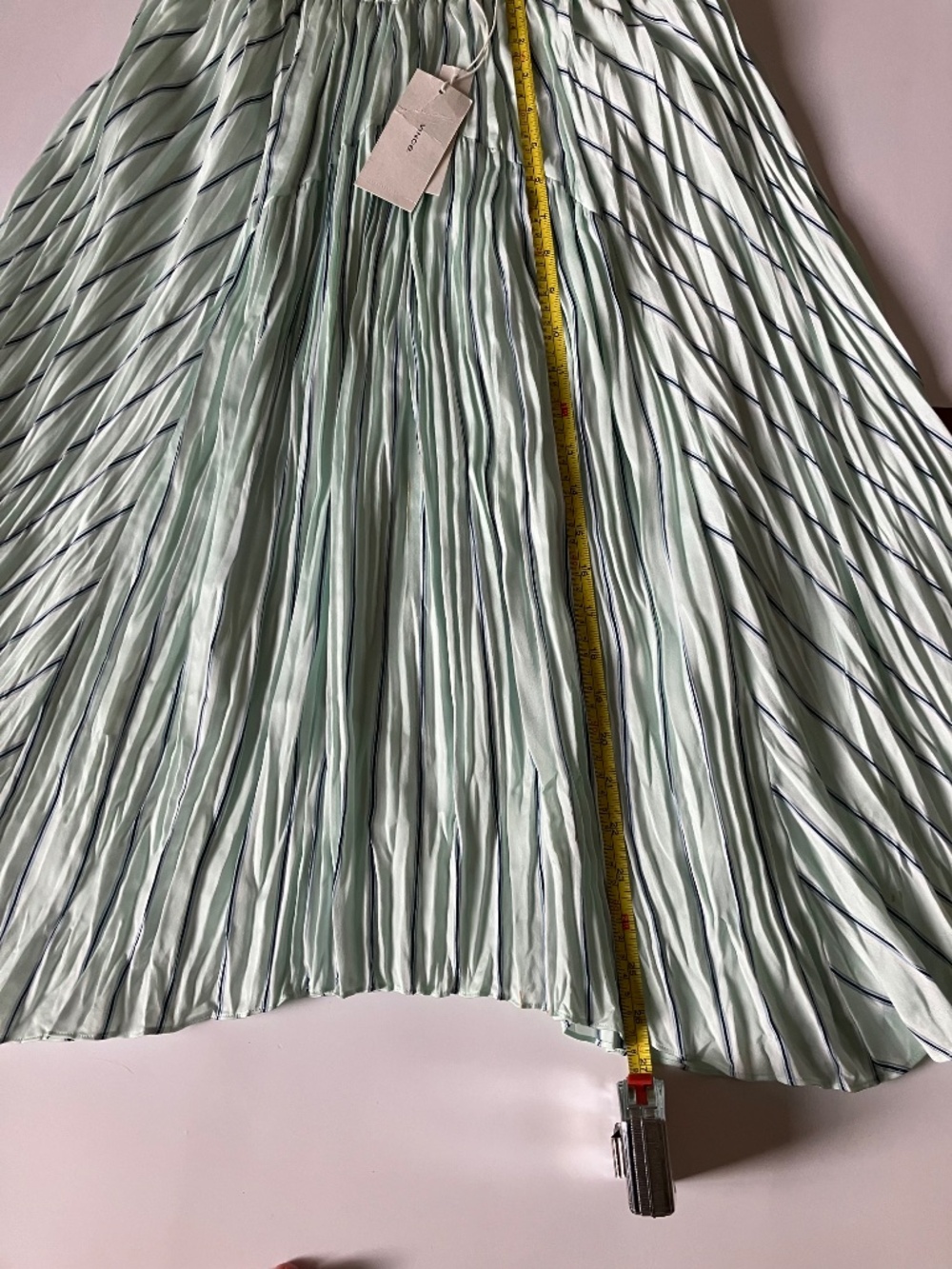 Vince CRUSHED PANEL SILKY STRIPE Small, MINT - Picture 4 of 5